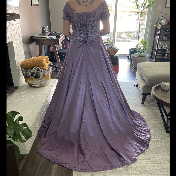 Mother of the Bride formal gown - Picture 3 of 5